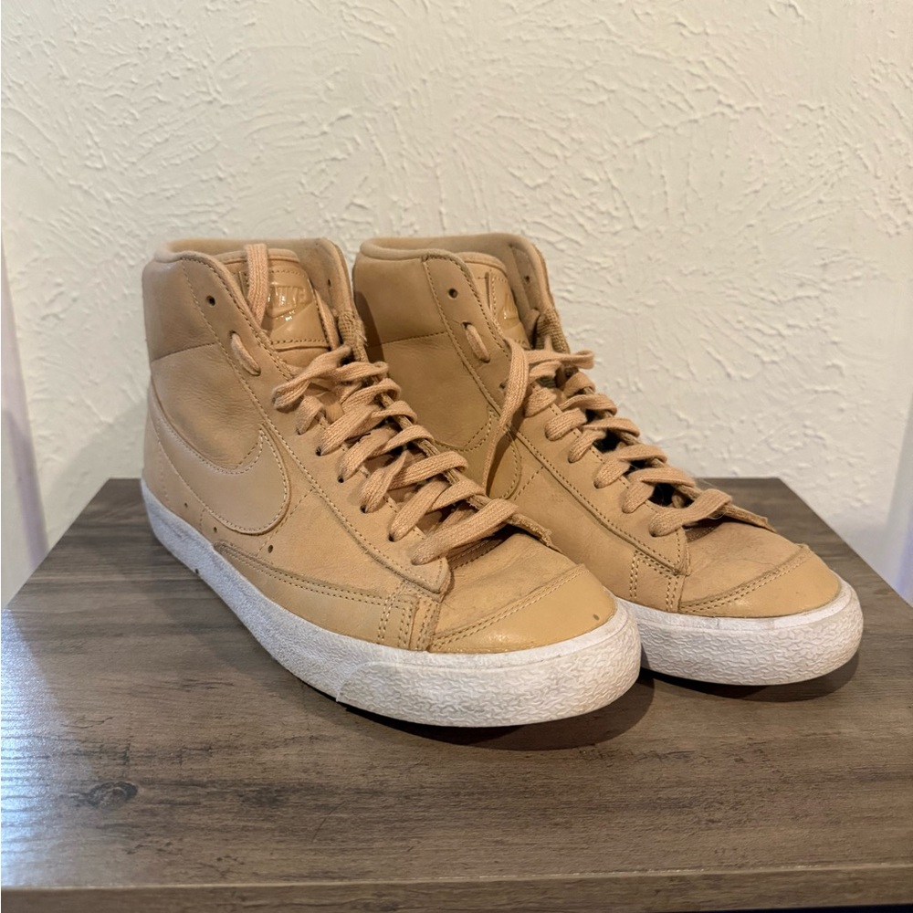 Nike Beige High-Top Sneakers